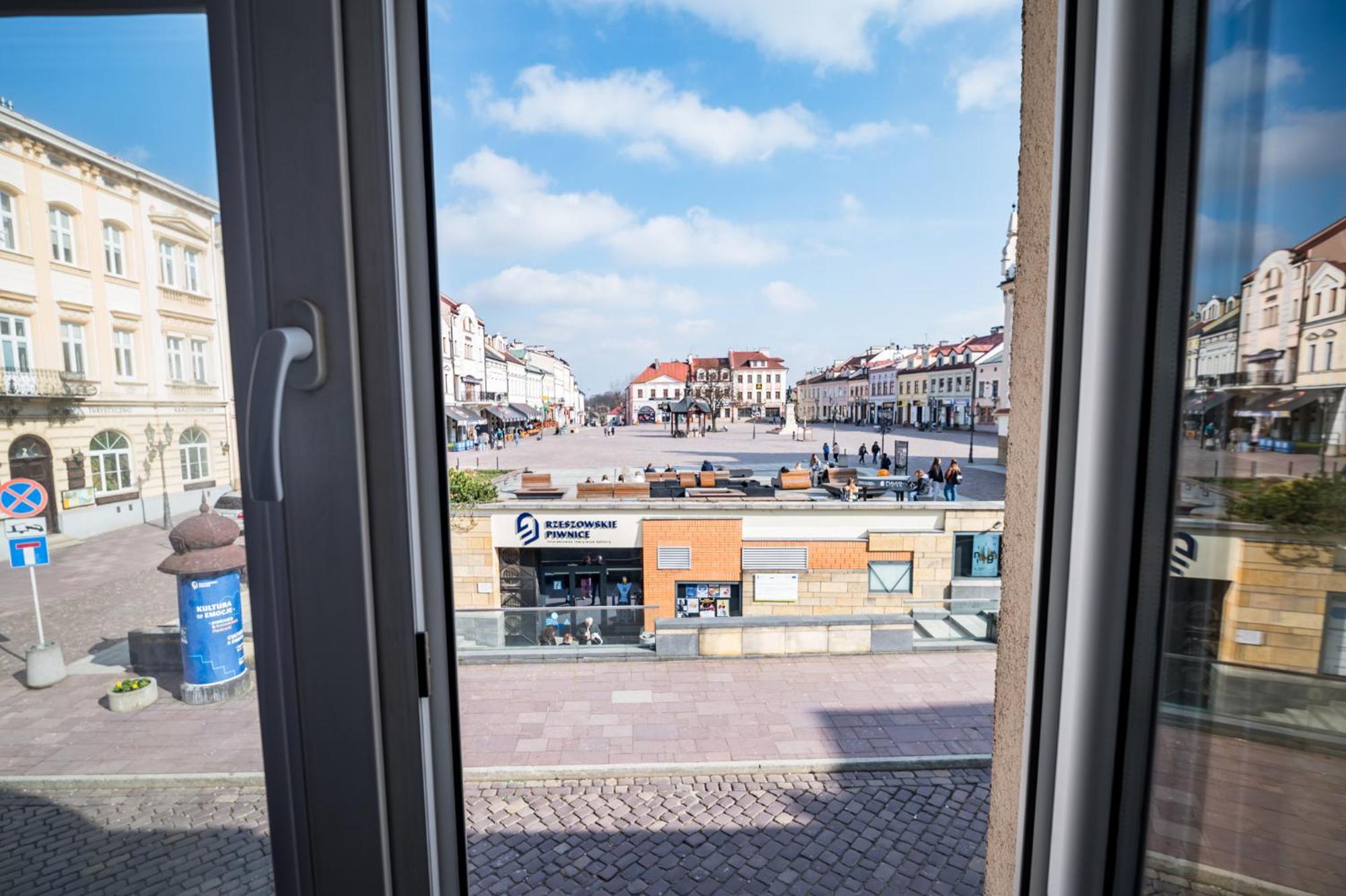 Apartamento Pod Ratuszem Rzeszów Exterior foto